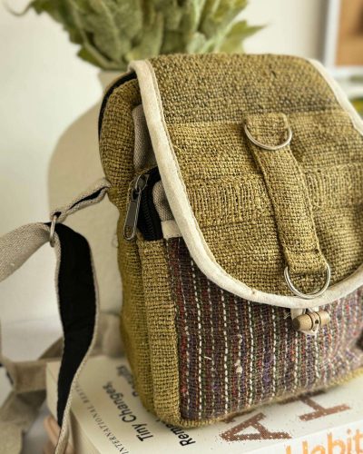 green ecochic explorer hemp side bag