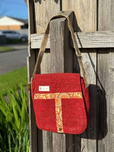 Hemp Red Side bag with flap