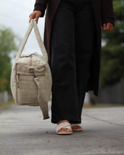 natural Duffle bag from side carry