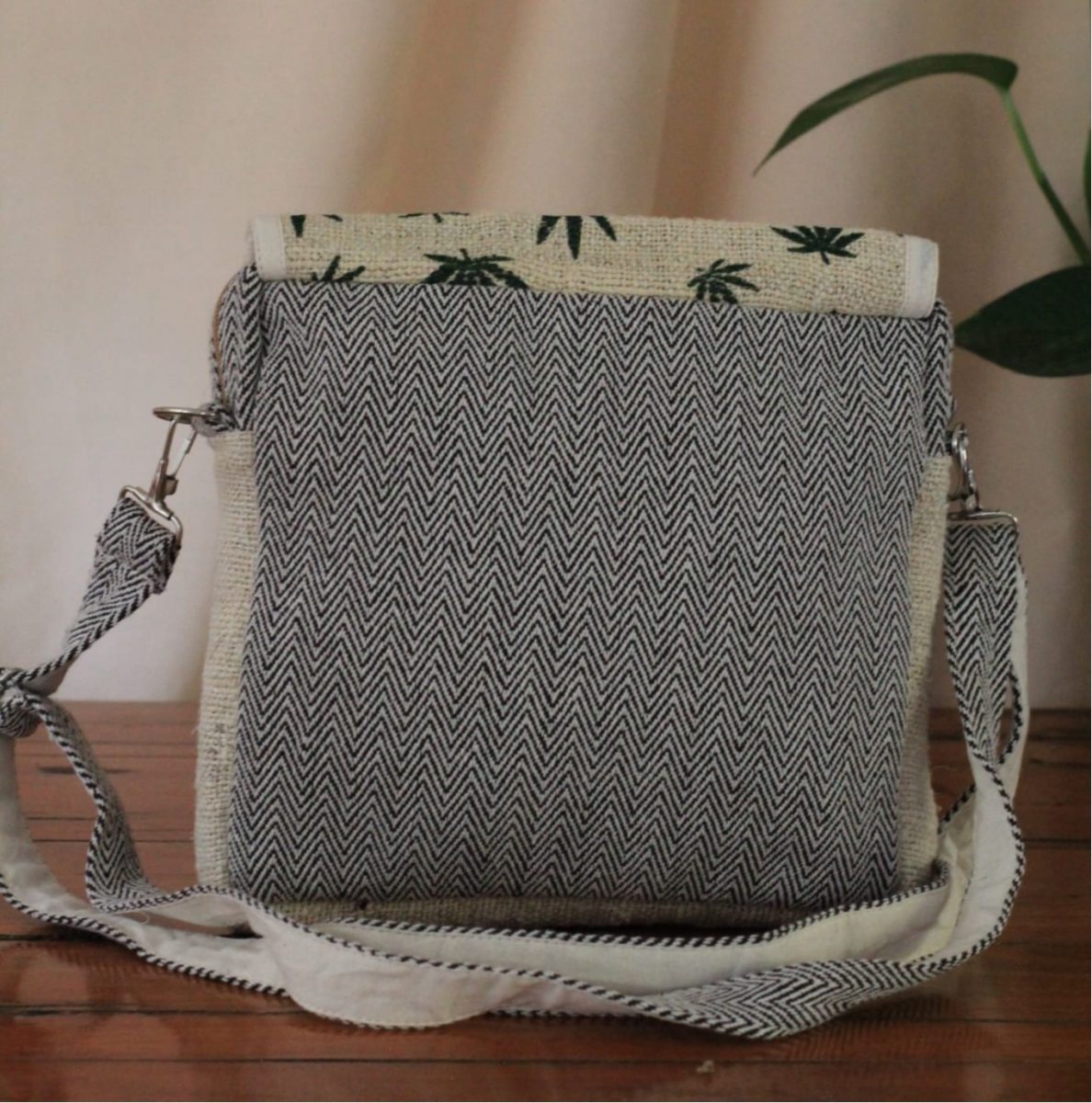 hemp leaf printed hemp side bag back view