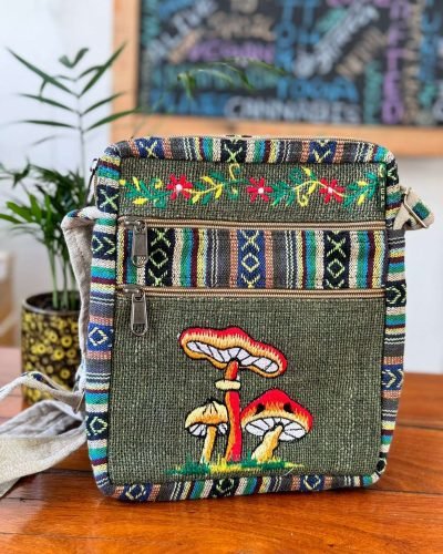 green mushroom embroidery hemp shoulder bag