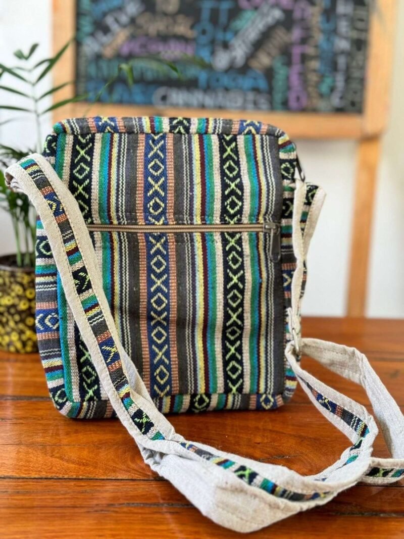 green mix mushroom embroidery shoulder bag