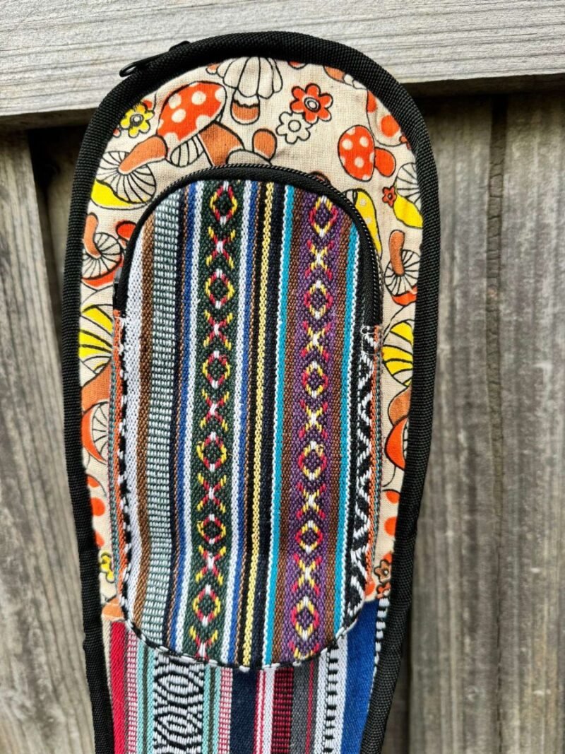 zoomed view of pocket in guitar bag