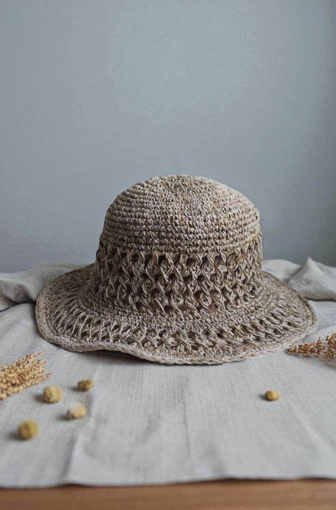 Crochet beige hat front