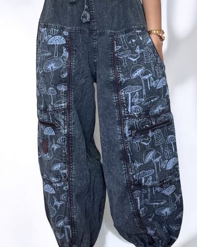 Mushroom printed black trousers