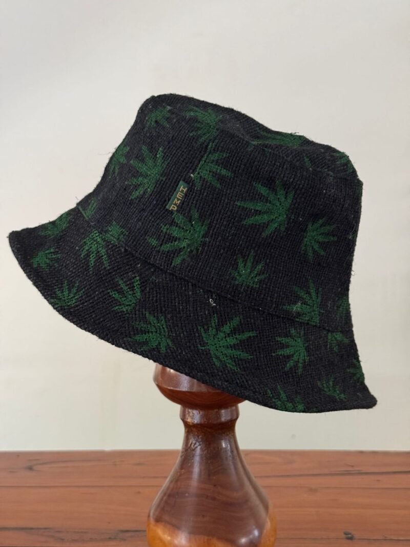 hemp leaf black