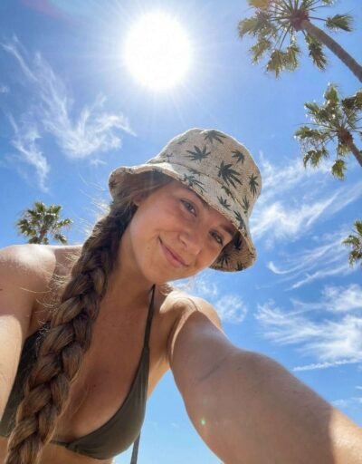 Hemp Leaf Printed Bucket hat: Small Leaves