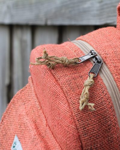 Hempster Mini Backpack zoomed zipper with puller