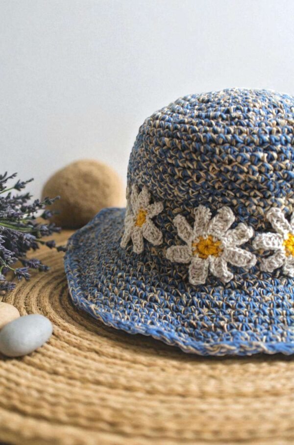 Alpine-Blossom-crochet-Hat-Zoom