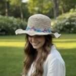 Kumari Crochet Sun Hat – Beige with Daisy Embroidery