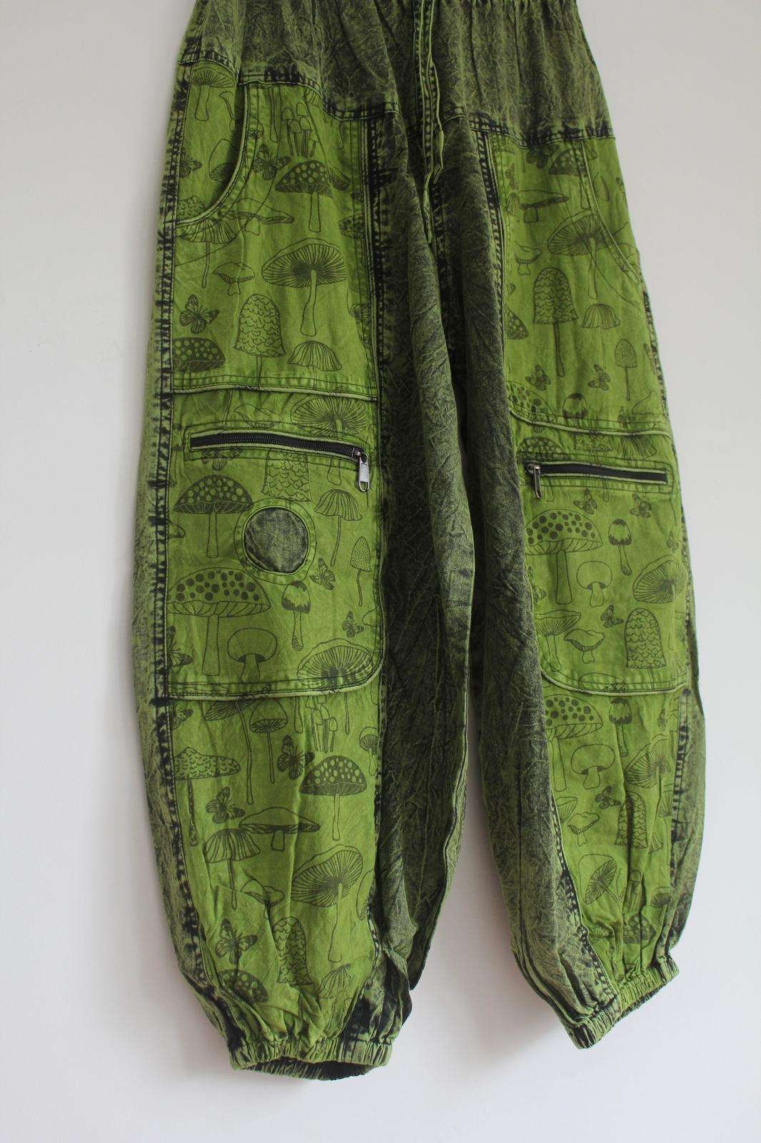 Mushroom Trousers Light Green cuff