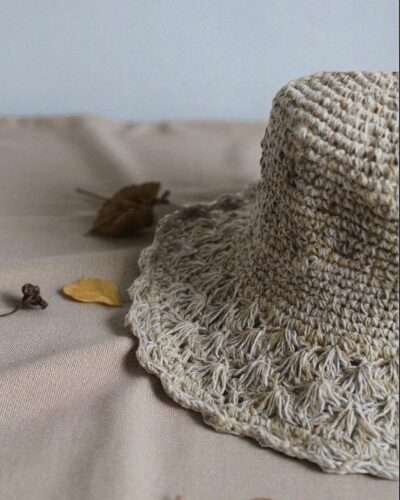 hemp crochet hat zoom on a table