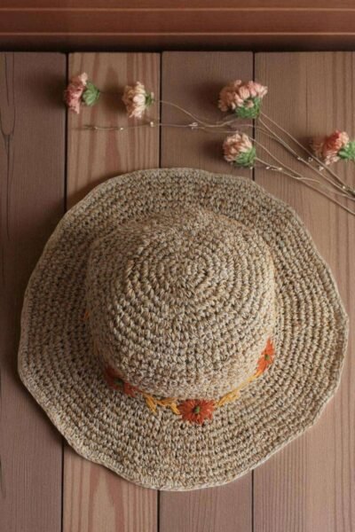 Kumari beige orange top view